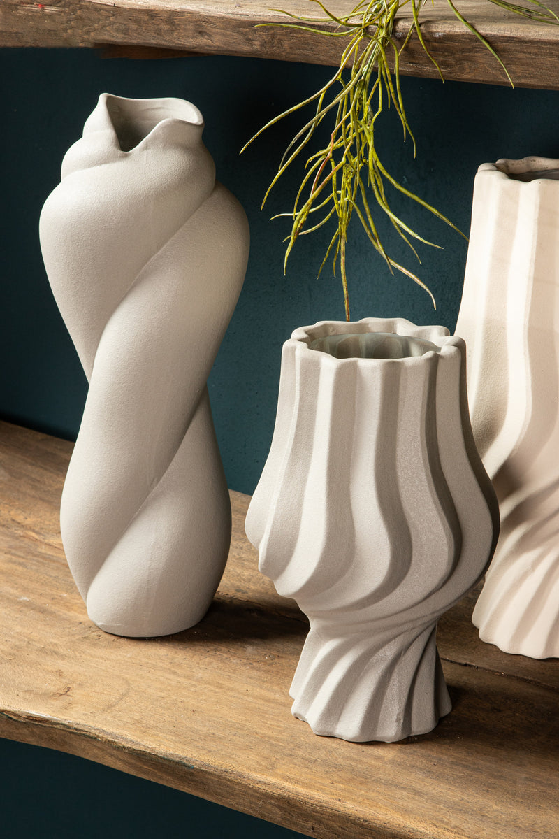 Donnella Cream Ceramic Matt Glazed Thick Swirlpot L