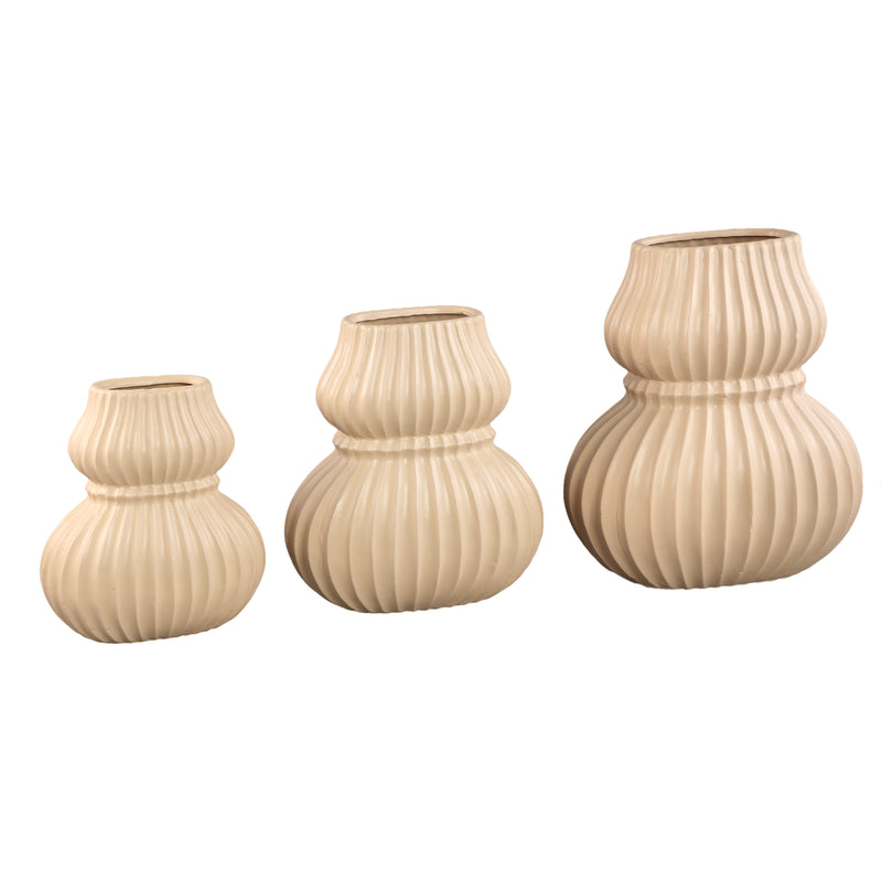 Halta Cream Oval Ceramic Bulby Vase Ribbed M