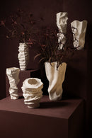 Violettee White Ceramic Wavy Vase Dot Pattern S