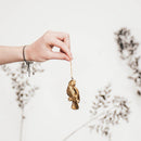 Hangertje gouden papegaai